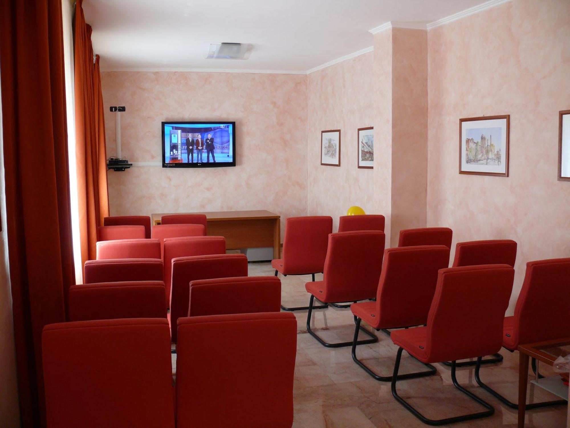 Albergo Casa Del Pellegrino Monte SantʼAngelo Dış mekan fotoğraf